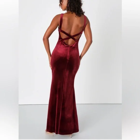 Lulus Perfectly Classy Wine Red Velvet Strappy Maxi Dress - Size XL NEW with tag - Picture 1 of 3